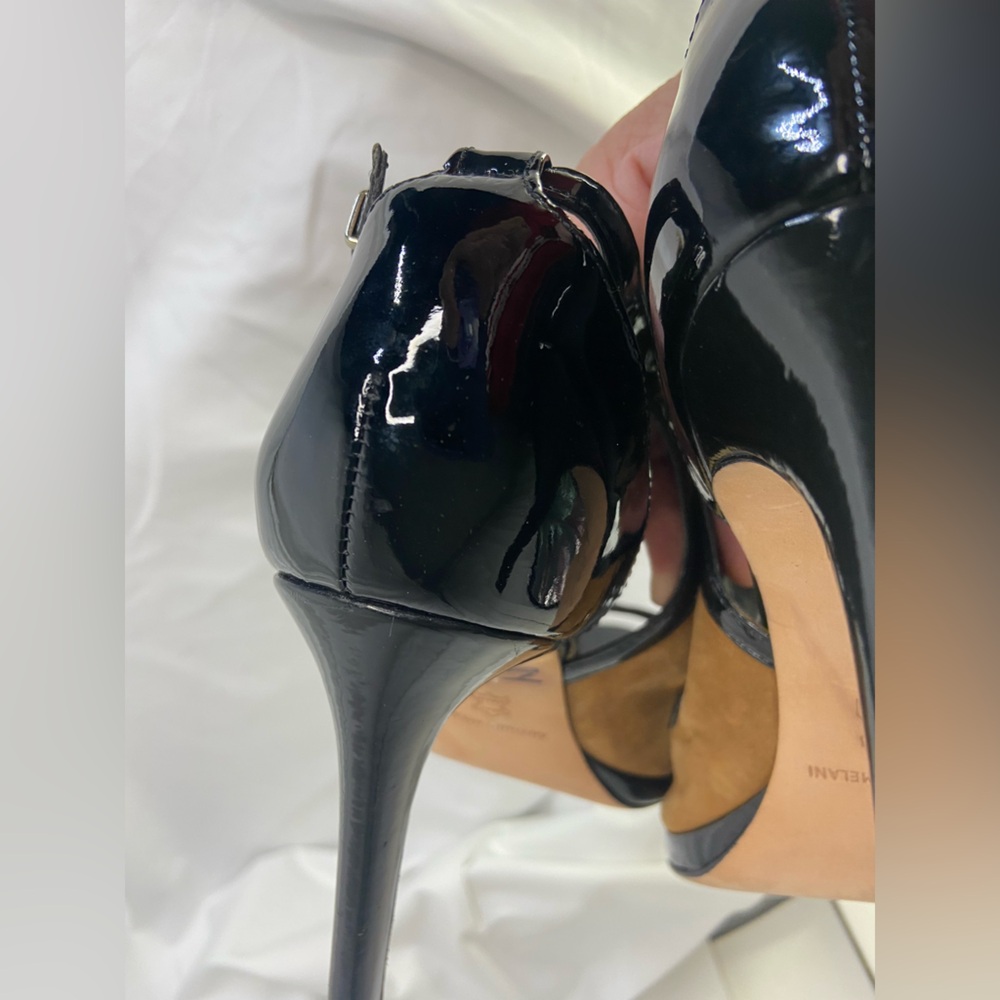 Antonio Melani Black and Tan Heels Elegant High Heel Design Size 8M - Picture 15 of 16
